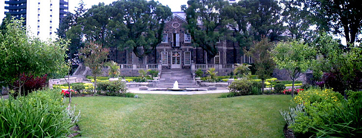 Gradyon Hall Gardens